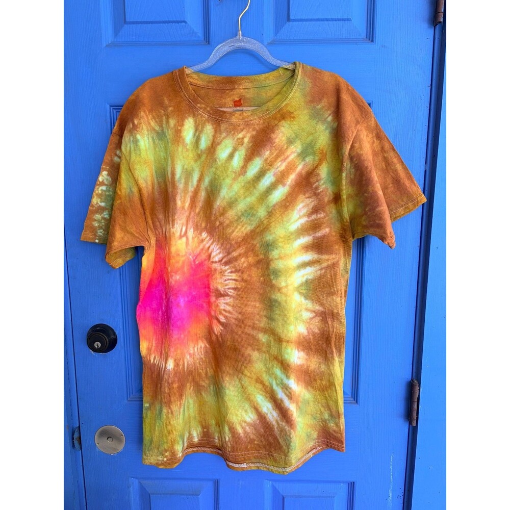 Handmade tie dye t-shirt - Medium unisex Hanes brand